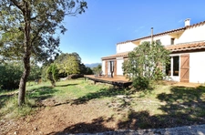 Villa d’architecte au cœur de 2,6 hectares de nature, avec vue panoramique exceptionnelle