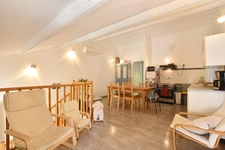 Maison de village rénovée et climatisée avec jardin au calme !!! SOUS COMPROMIS !!!