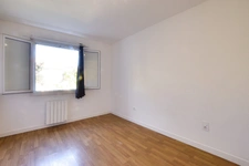 Grande demeure avec jardin et garage