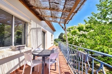 Élégante bastide avec double habitation au calme, piscine et jardin paysager