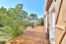 Villa d’architecte au cœur de 2,6 hectares de nature, avec vue panoramique exceptionnelle