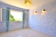 Villa familiale au calme avec piscine !!! SOUS COMPROMIS !!!
