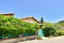 Maison familiale avec garage, atelier et fort potentiel d'évolution