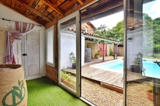 Maison de caractère avec studio indépendant et piscine au cœur de l'Hérault.