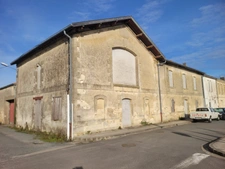 Batiment en PIERRE au coeur de CISSAC MEDOC