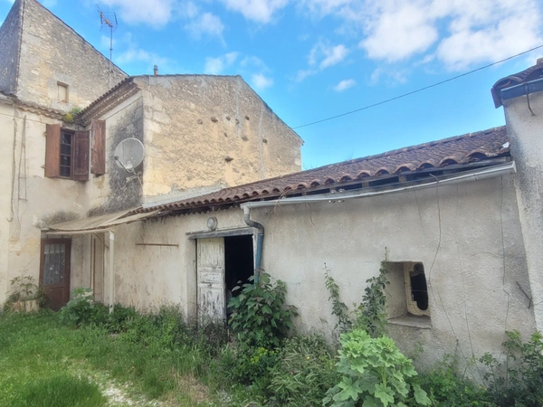Maison à vendre 5 pièces DE 116 M2 SAINT ESTEPHE (33)