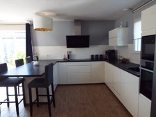 Maison à vendre maison 4 chambres sur terrain de 907 m2 