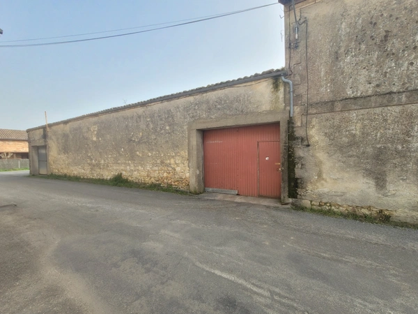 Batiment à vendre CISSAC MEDOC (33)