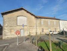 Batiment en PIERRE au coeur de CISSAC MEDOC