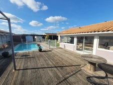 Maison à vendre avec jardin et piscine