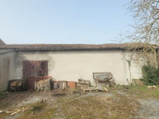 Batiment à vendre CISSAC MEDOC (33)