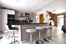  À vendre bien rare – Superbe propriété avec vue imprenable, piscine et prestations haut de gamme – Firminy / Saint-Ferréol-d’Auroure