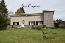 85 m² - maison de caractère - St Genest Malifaux - parc exceptionnel-tour indépendante