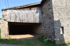 Maison à vendre 4 pièces DUNIERES (43)  Authentique ferme à fort potentiel dans un écrin de verdure 