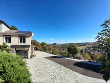 Élégante propriété avec piscine sur les hauteurs de Chazeau, limite Saint-Ferréol-d’Auroure, 201 m² + annexe, terrain paysager de 1 950 m².