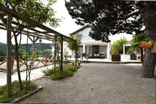  À vendre bien rare – Superbe propriété avec vue imprenable, piscine et prestations haut de gamme – Firminy / Saint-Ferréol-d’Auroure