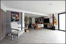  À vendre bien rare – Superbe propriété avec vue imprenable, piscine et prestations haut de gamme – Firminy / Saint-Ferréol-d’Auroure