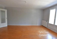 Appartement 4/5 pièces avec balcon, ascenseur et vue sur parc – À découvrir ! Firminy