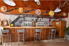 À VENDRE Fonds de commerce et murs Café-Restaurant avec Chambres d’hôtes, aux portes de l’Ardèche