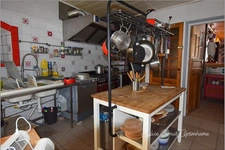 À VENDRE Fonds de commerce et murs Café-Restaurant avec Chambres d’hôtes, aux portes de l’Ardèche