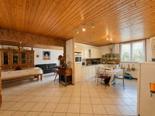 Maison de bourg avec terrasse et vue dégagée – Beaumont (63110)