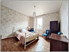 Maison et grange attenante