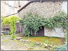 Maison et grange attenante