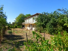 MAISON DES ANNEES 70 SUR GRAND TERRAIN CONSTRUCTIBLE 