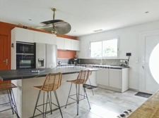 MAGNIFIQUE MAISON DE PLAIN-PIED, 4 CHAMBRES, PISCINE, GARAGE, sur parcelle de 1024m2