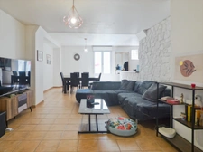 APPARTEMENT 4 PIECES EN REZ-DE-CHAUSSEE ET DE PLAIN PIED AVEC GARAGE ET PATIO