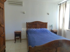 MAISON DE VILLAGE AVEC GRAND GARAGE, PISICNE, ETAGE AMENAGEABLE