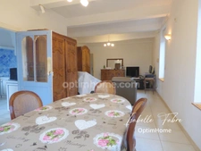 MAISON DE VILLAGE AVEC GRAND GARAGE, PISICNE, ETAGE AMENAGEABLE