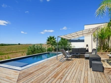VILLA CONTEMPORAINE ENTRE PEZENAS ET LES PLAGES