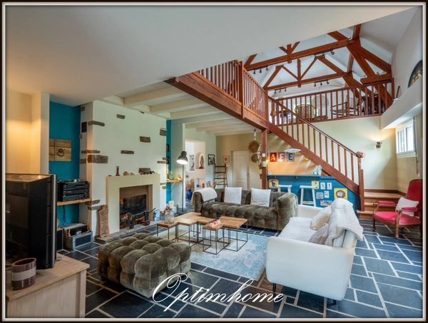 Maison à vendre 8 pièces LA CHAPELLE SUR ERDRE (44)