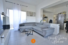 Immeuble de 3 appartements à SAINT LAURENT DE LA SALANQUE (66250)