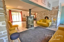 PROPRIÉTÉ DE 358 M² + DÉPENDANCE - ARLES SUR TECH (66150)