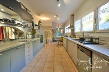 PROPRIÉTÉ DE 358 M² + DÉPENDANCE - ARLES SUR TECH (66150)
