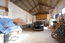 PROPRIÉTÉ DE 358 M² + DÉPENDANCE - ARLES SUR TECH (66150)