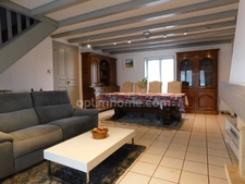 AUXONNE - BELLE MAISON FAMILIALE DE 210 M² ++ DONT UNE DÉPENDANCE DE 60 M² SUR UN GRAND TERRAIN 