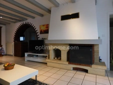 AUXONNE - BELLE MAISON FAMILIALE DE 210 M² ++ DONT UNE DÉPENDANCE DE 60 M² SUR UN GRAND TERRAIN 