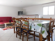 AUXONNE - BELLE MAISON FAMILIALE DE 210 M² ++ DONT UNE DÉPENDANCE DE 60 M² SUR UN GRAND TERRAIN 