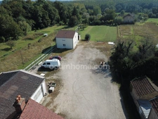 AUXONNE - BELLE MAISON FAMILIALE DE 210 M² ++ DONT UNE DÉPENDANCE DE 60 M² SUR UN GRAND TERRAIN 