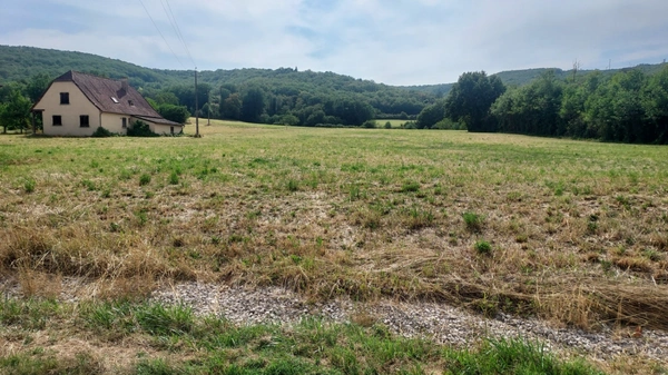 Terrain à vendre de 1 800,00 m² LANZAC (46)