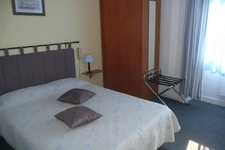 Dpt Lot (46), à vendre proche de GOURDON maison P18 de 420 m² - Terrain de 2466 m² 