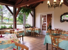 Dpt Lot (46), à vendre proche de GOURDON maison P18 de 420 m² - Terrain de 2466 m² 