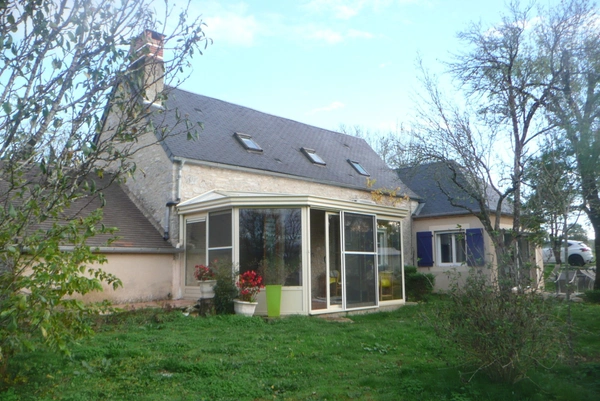 Dpt Lot (46), à vendre proche de MARTEL maison P4 de 115 m² - Terrain de 15 975,00 m² 