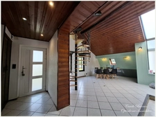  À vendre – Maison atypique avec piscine à Mirecourt
