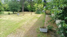 Exclusivité : Maison familiale spacieuse avec jardin arboré – 150 m² habitables (241 m² au total) – Terrain de 2162 m² – Poussay 