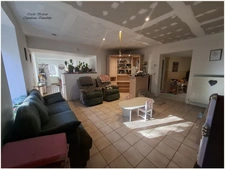 Maison d’environ 200 m² habitables avec dépendances – Aroffe