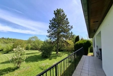 Exclusivité : Maison familiale spacieuse avec jardin arboré – 150 m² habitables (241 m² au total) – Terrain de 2162 m² – Poussay 